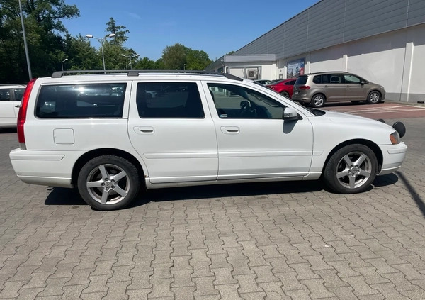 Volvo V70 cena 16900 przebieg: 303734, rok produkcji 2006 z Kraków małe 254